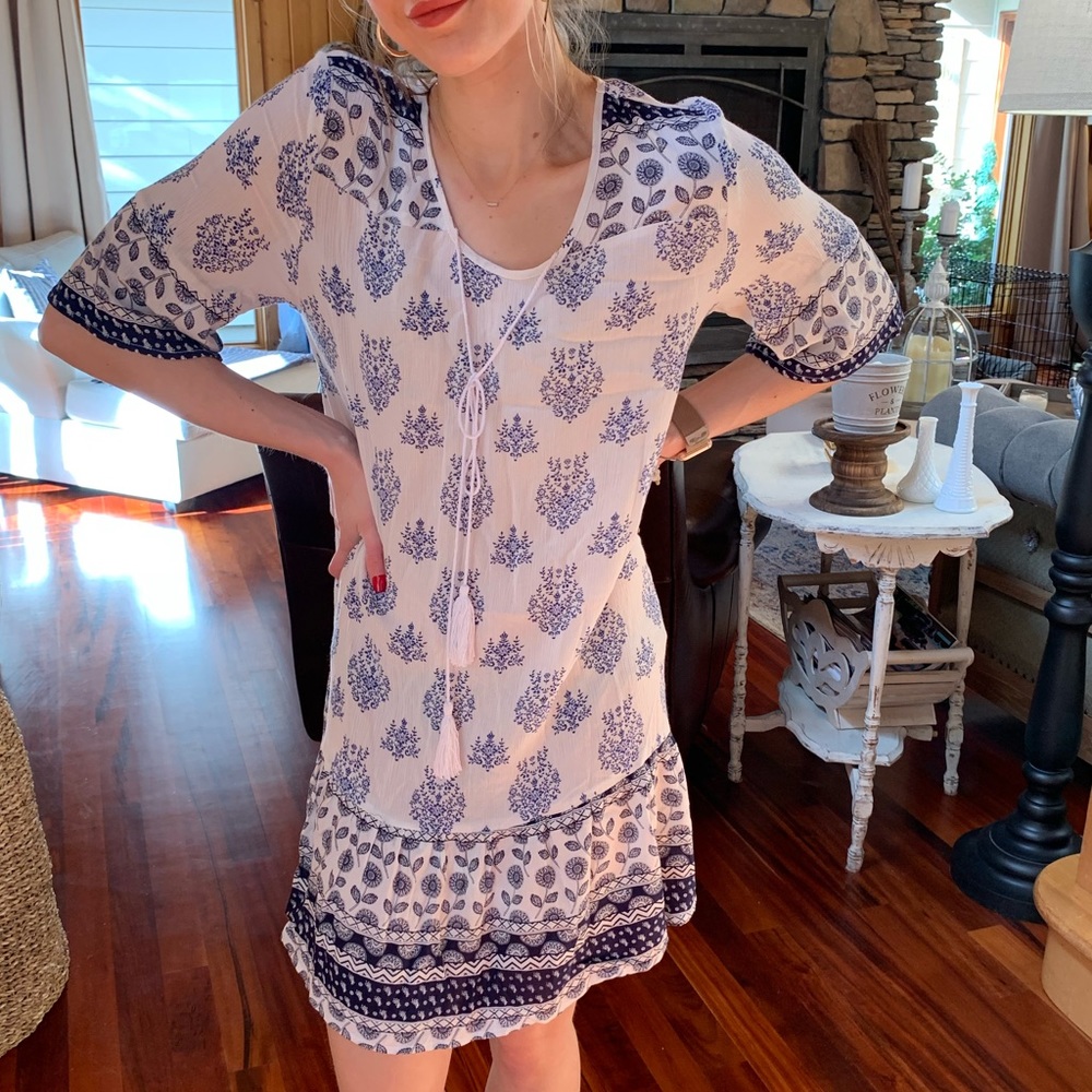 Mixed Floral Blue & White Mid Length Dress 🦋
